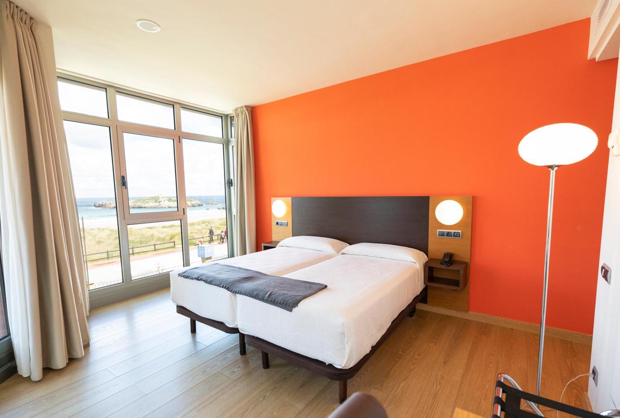 Hotel Maritimo Ris Con Garaje 노하 외부 사진